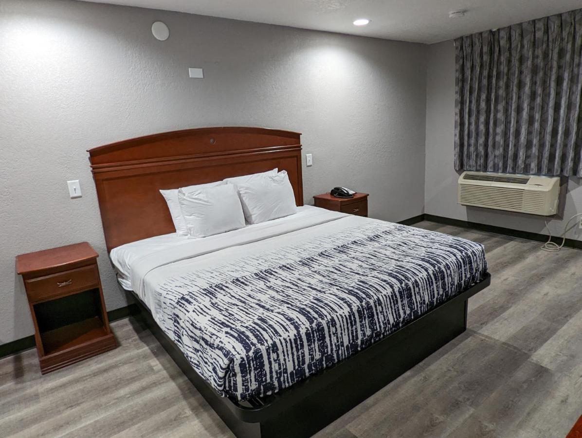 Okc Hotel オクラホマシティ エクステリア 写真