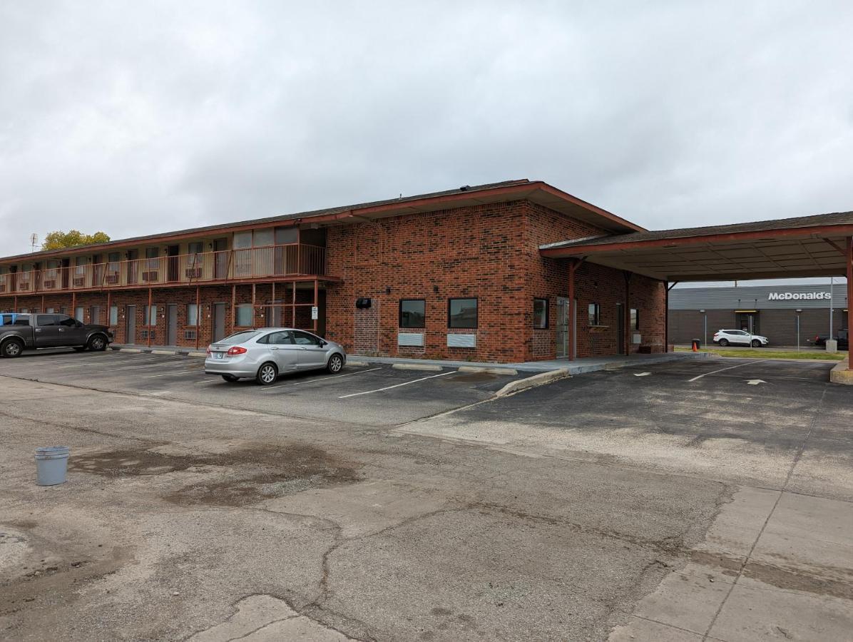 Okc Hotel オクラホマシティ エクステリア 写真